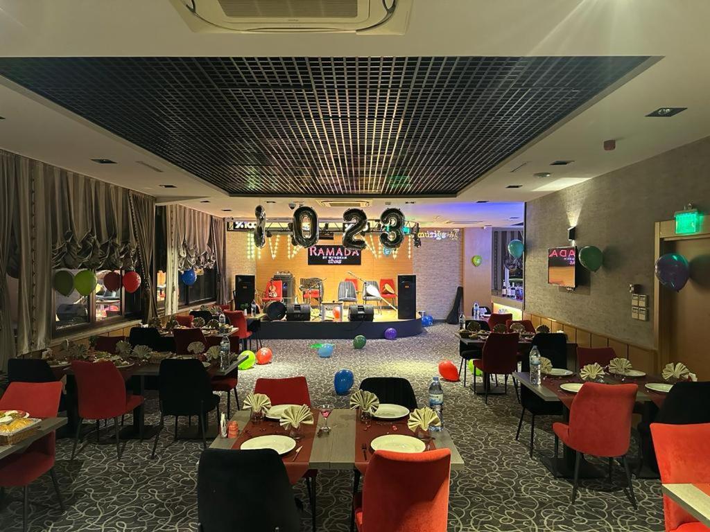 Hotel Ramada By Wyndham Sivas Extérieur photo